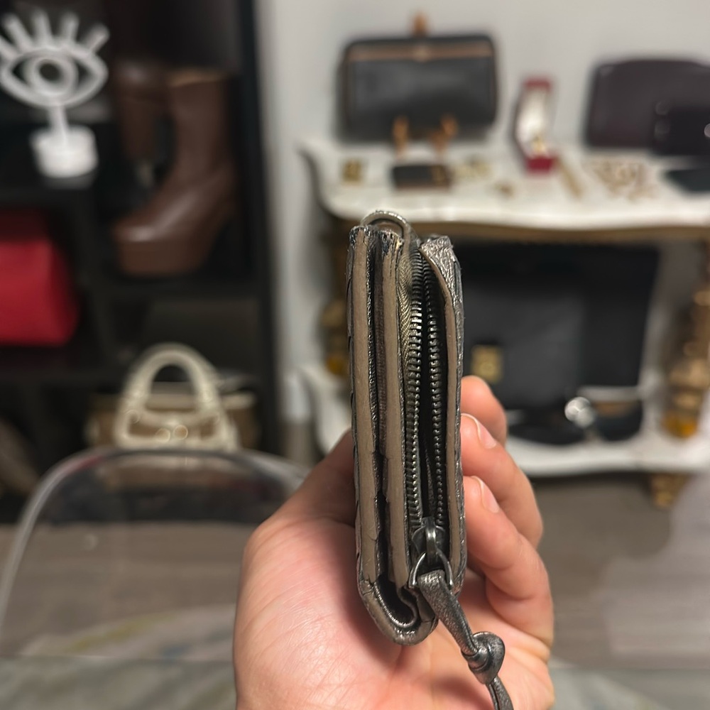 Bottega Venetta Intrecciato metallic chrome, leather, compact style wallet - Picture 3 of 6